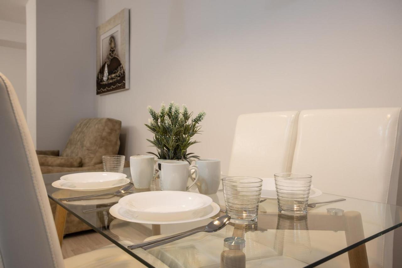 Center Deluxe II Apartment Granada Bagian luar foto